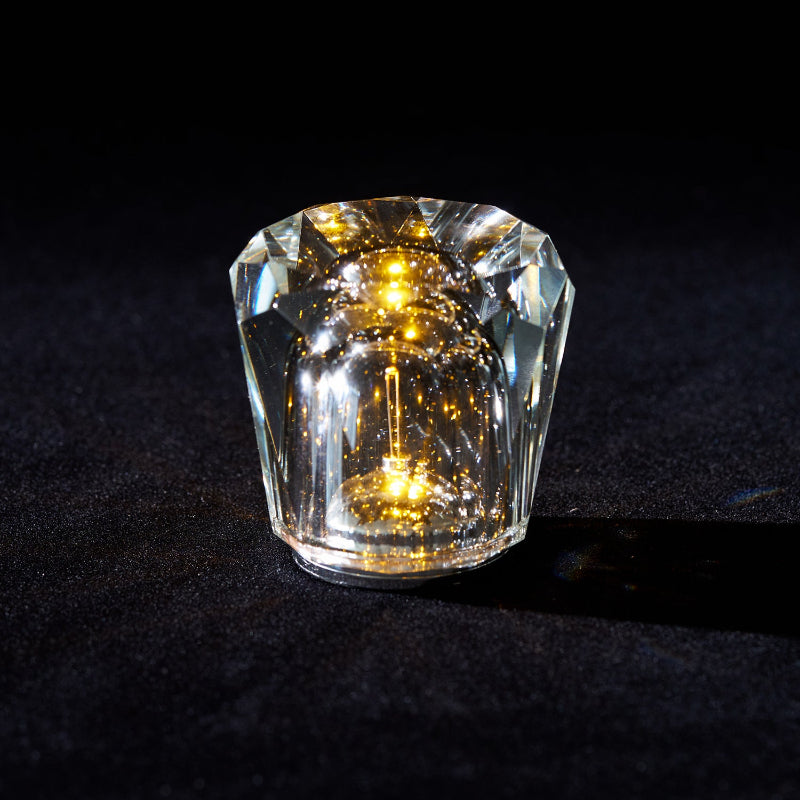 Timanttikristallivalaisin — langaton, himmennettävä, Ø 8.2 × K 9 cm