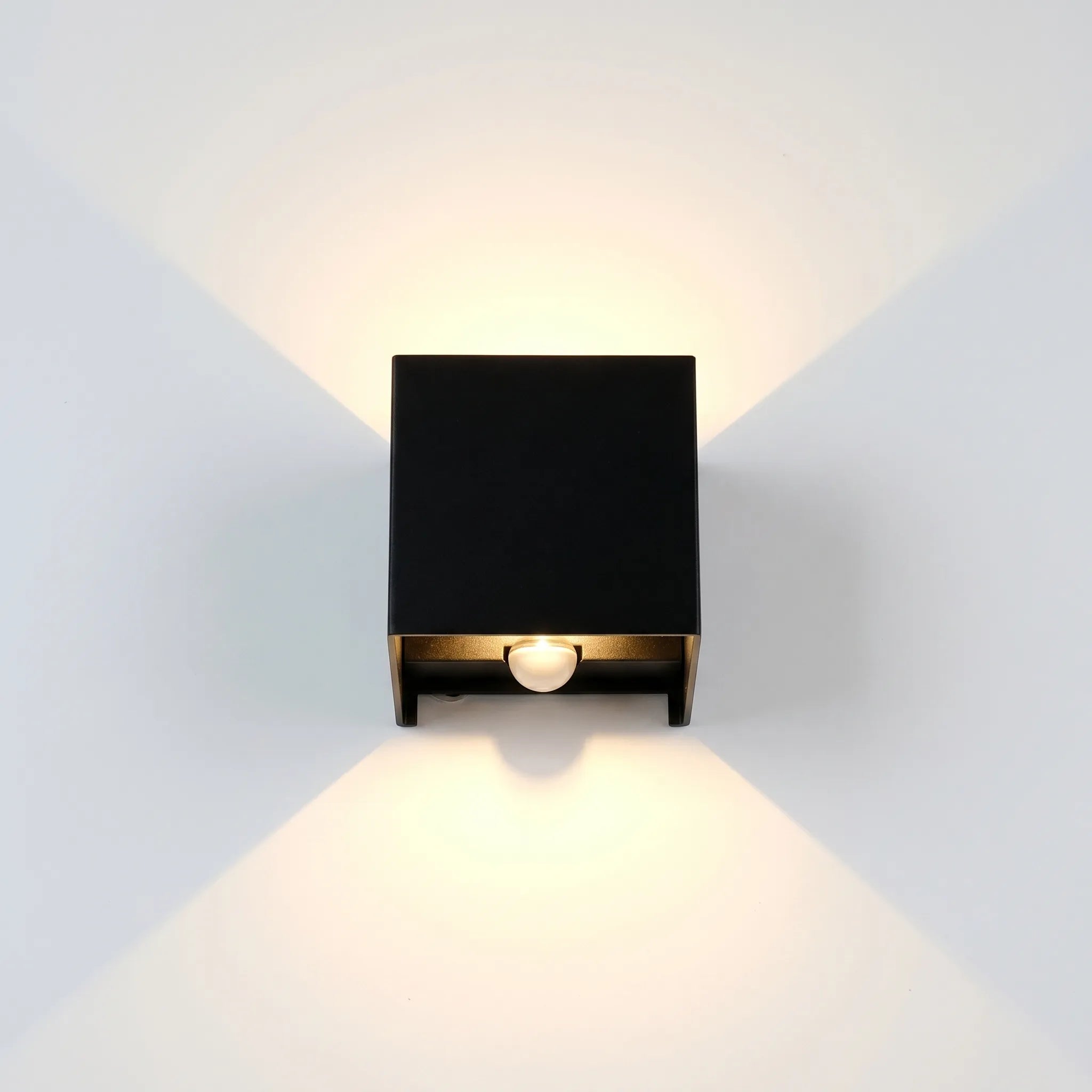 Modern Outdoor Wall Light -  Illuminating Entranceways - Wildoxy