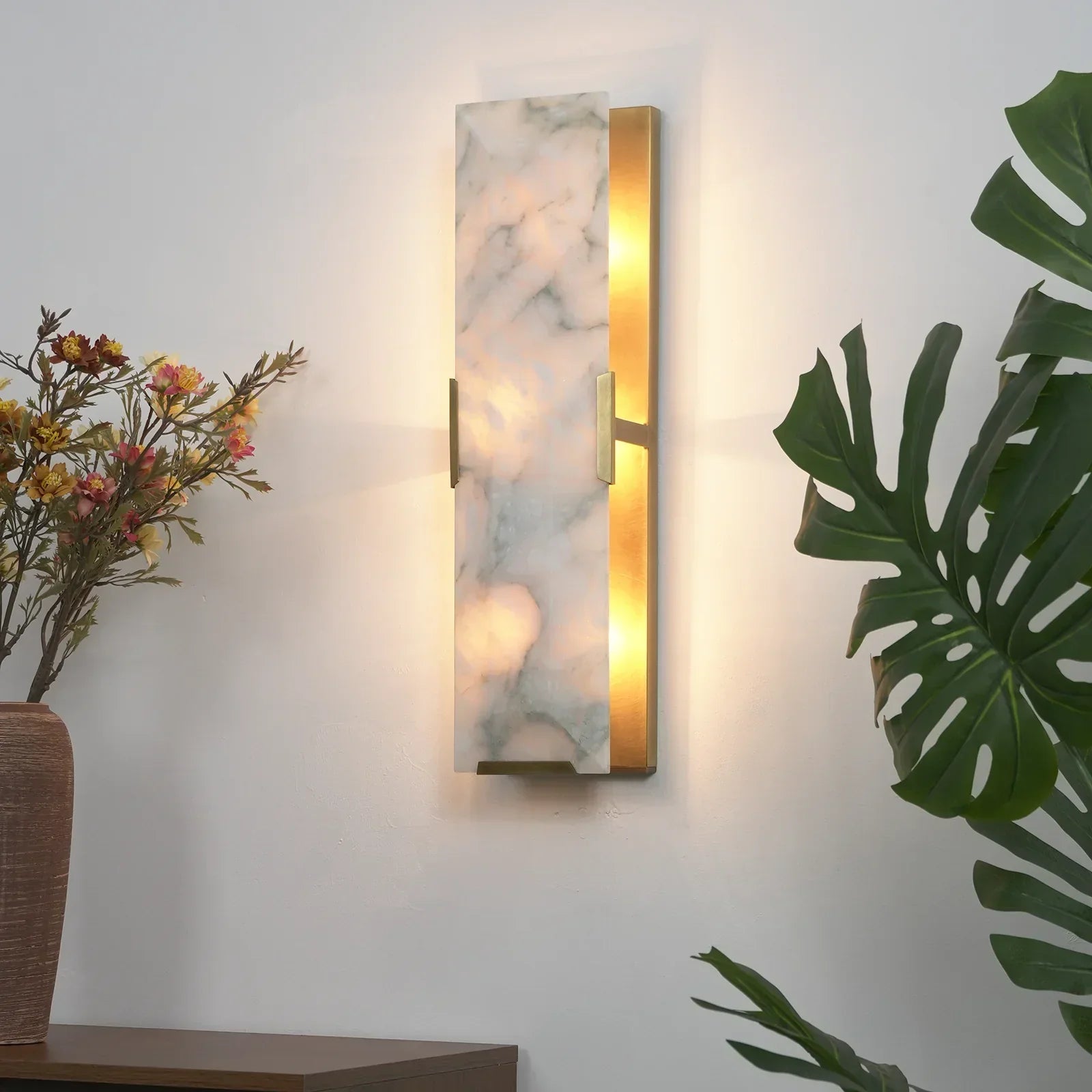 Alabaster Rectangular Wall Lamp | wildoxy