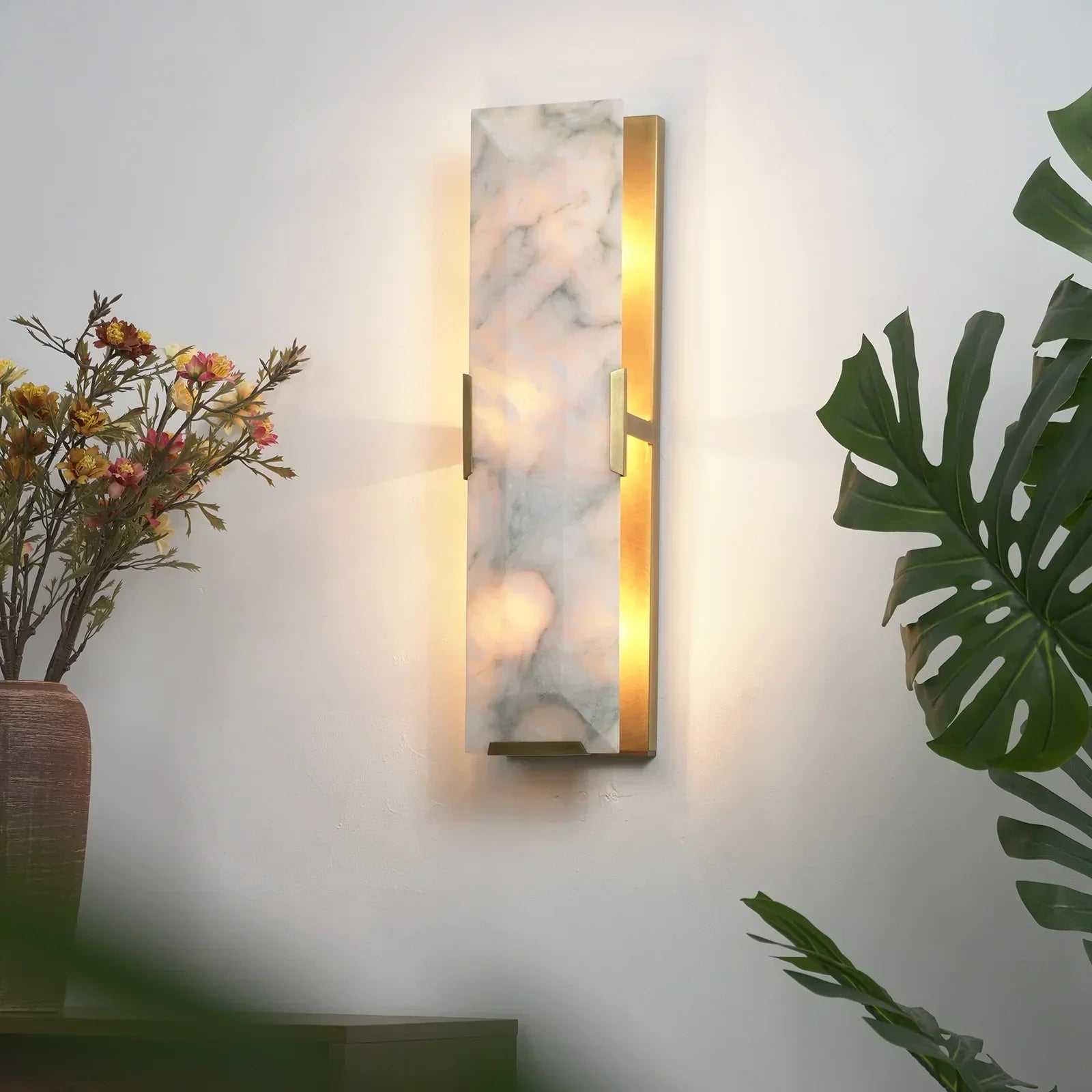Alabaster Rectangular Wall Lamp | wildoxy