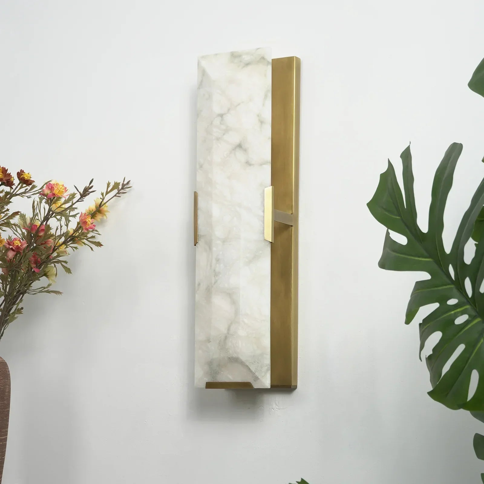 Alabaster Rectangular Wall Lamp | wildoxy