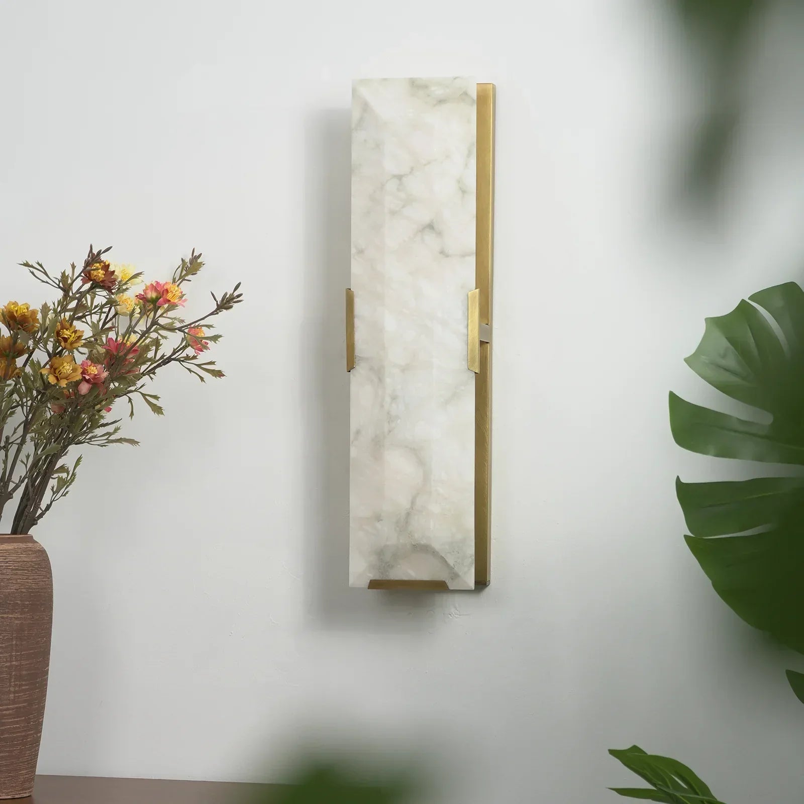 Alabaster Rectangular Wall Lamp | wildoxy