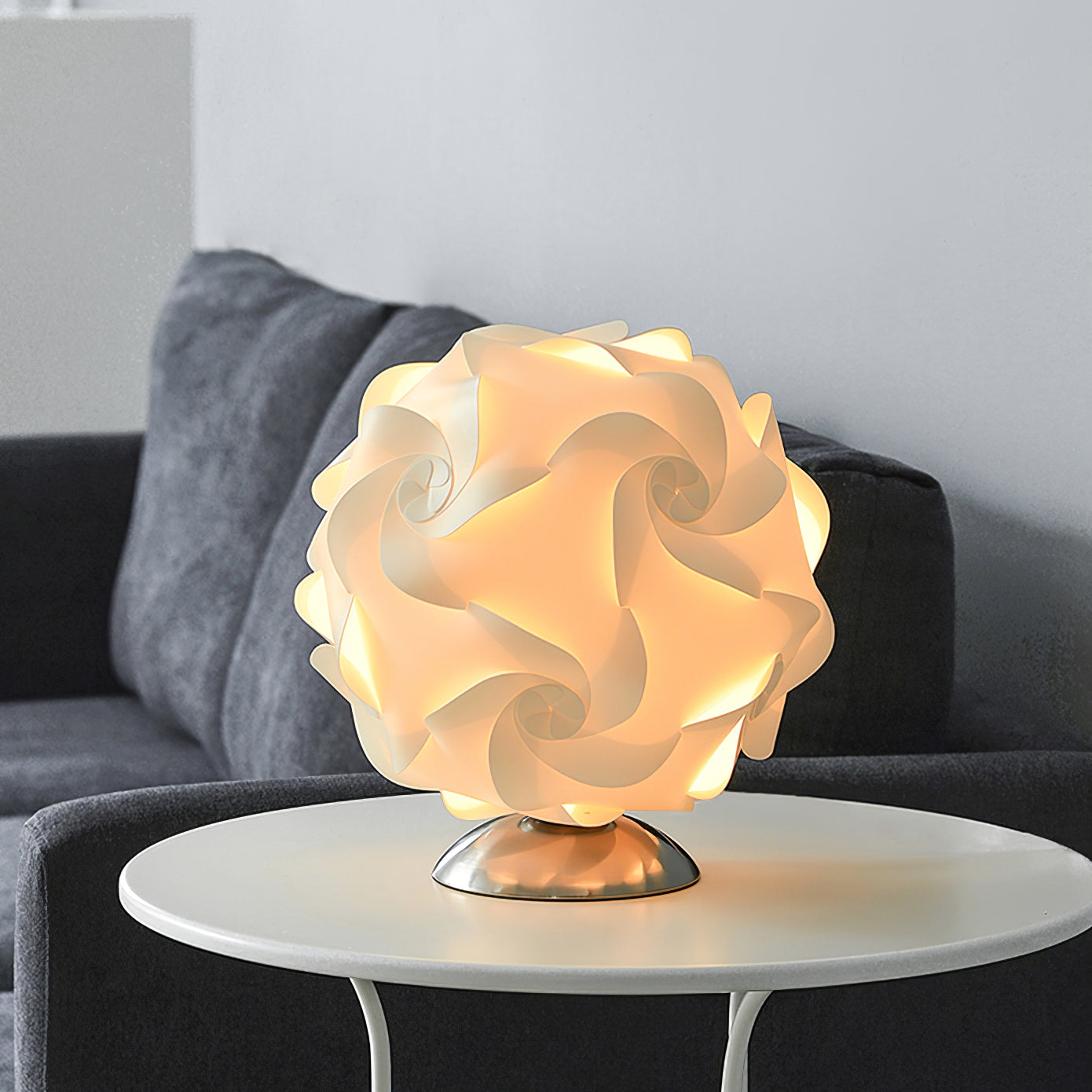 LioraBloom Table Lamp — Floral Accent, Warm Light