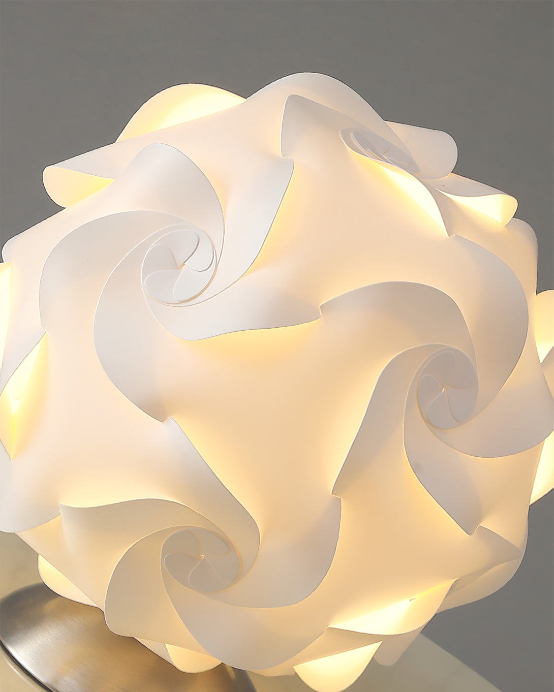 LioraBloom Table Lamp — Floral Accent, Warm Light
