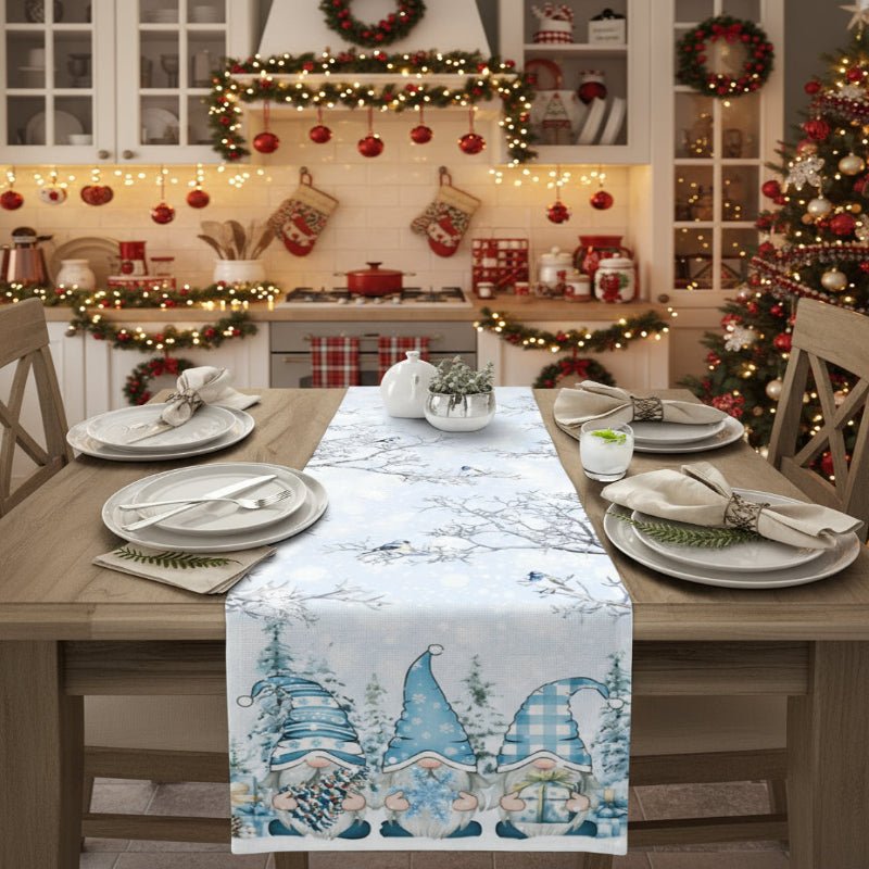 Runner da tavola natalizio Luxe in lino con motivo di fiocchi di neve e gnomi