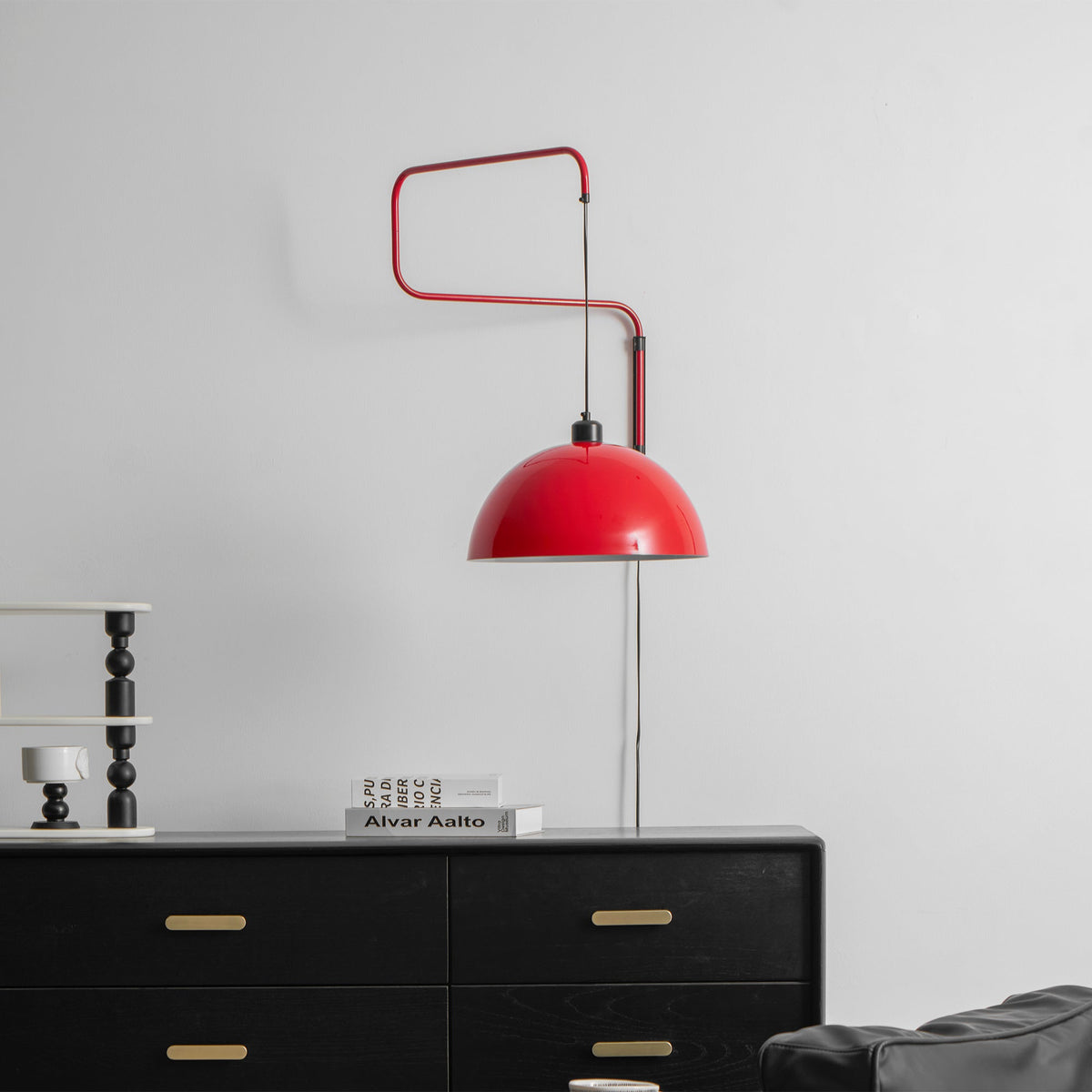Lampă de perete geometrică cu conectare la priză - cu intensitate reglabilă, metal roșu/negru S/M/L