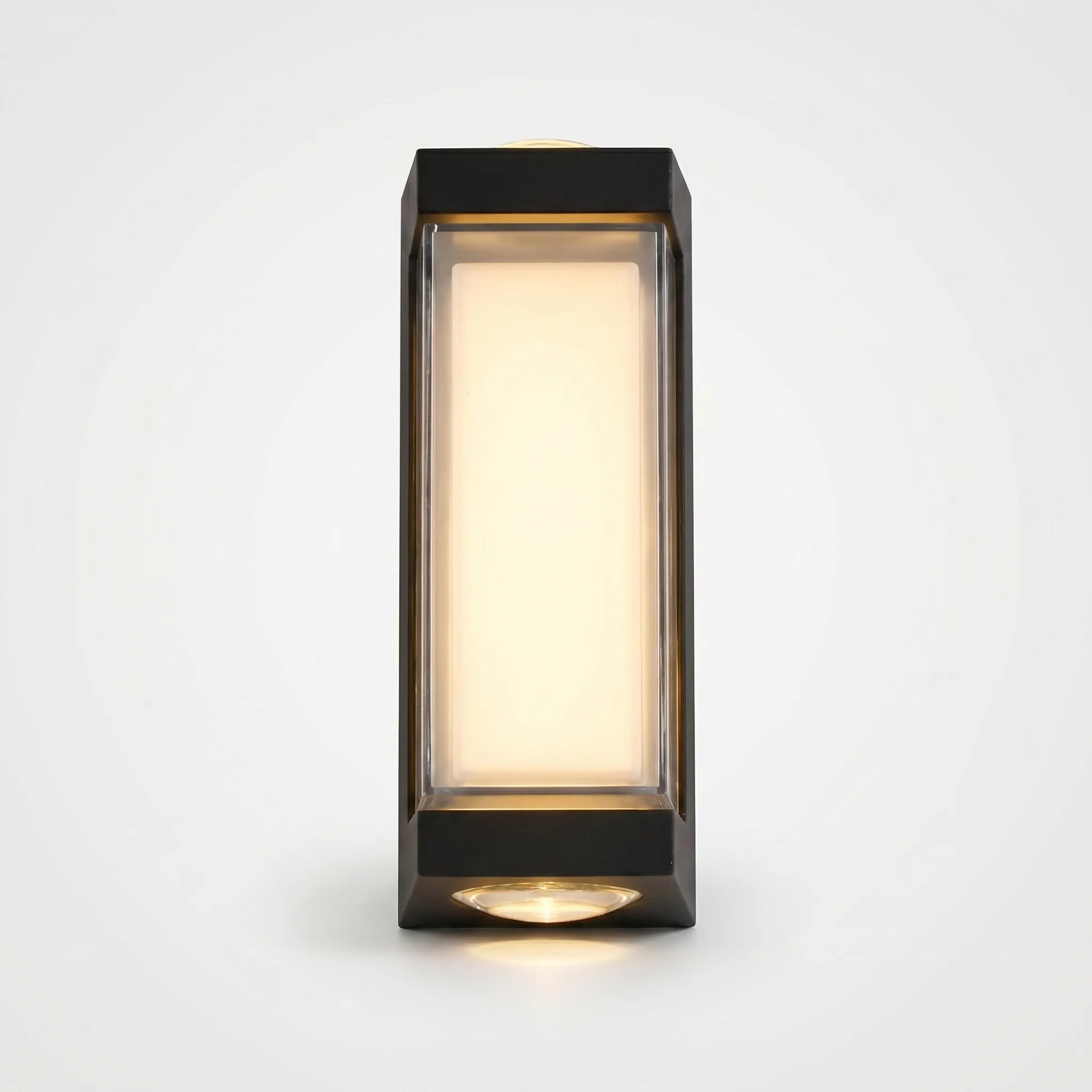 Modern Outdoor Wall Light -  Illuminating Dark Pathways - Wildoxy