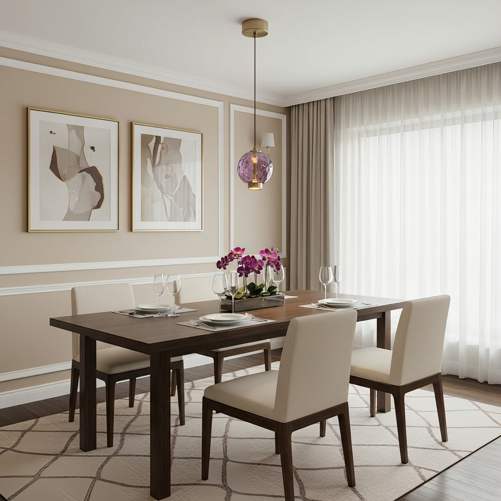 Pendelleuchte mit farbigem Glaskugel-Schirm — modernes Design