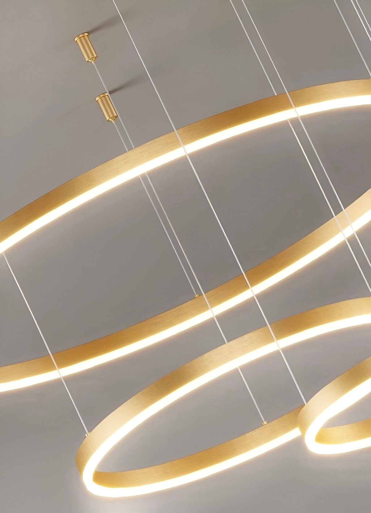 Lámpara colgante LED de aros — Diseño regulable de múltiples círculos