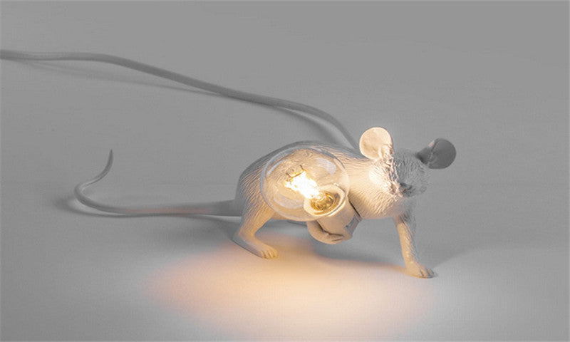 Lampă de masă în formă de șoricel — Design jucăuș, lumină ambientală caldă