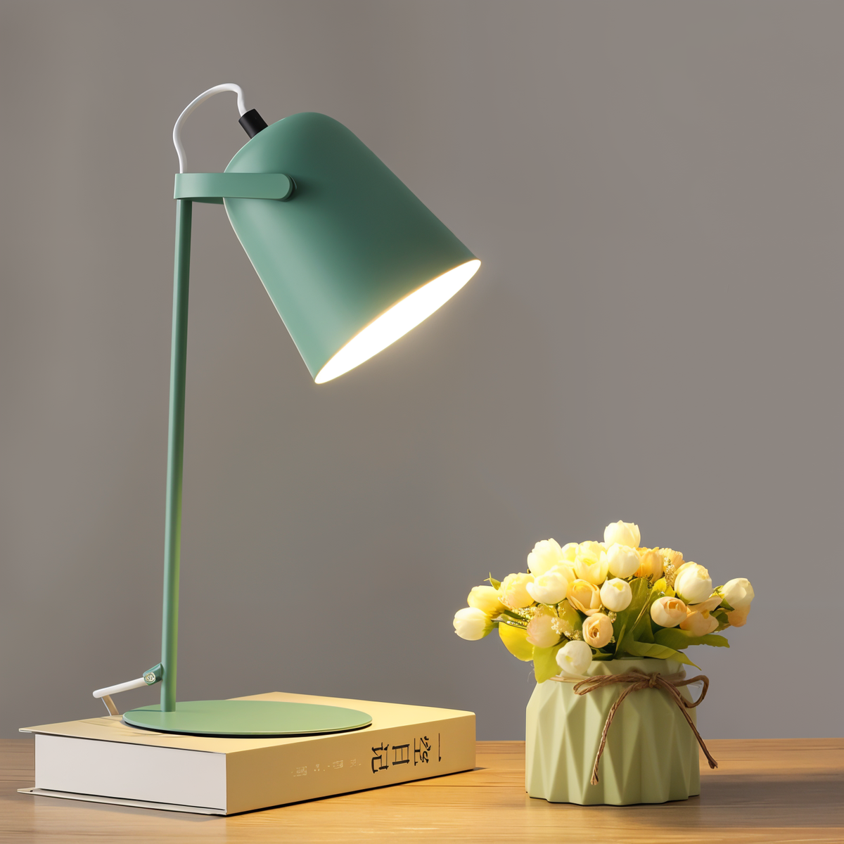 Macaron-skrivebordslampe — justerbar arm, skandinavisk stil