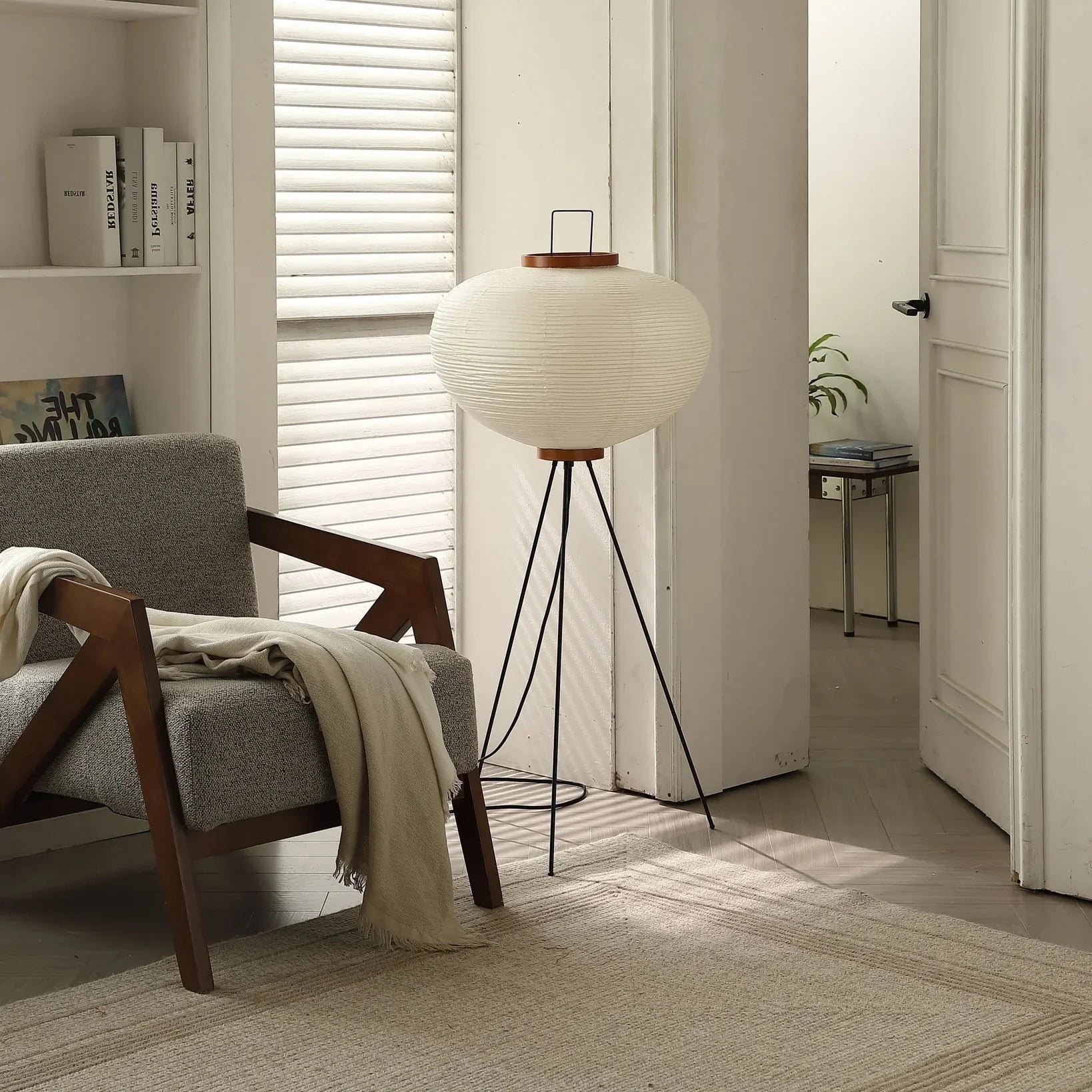 Japanese Style Sculptural Floor Lamp — Layered Rice Paper Shade