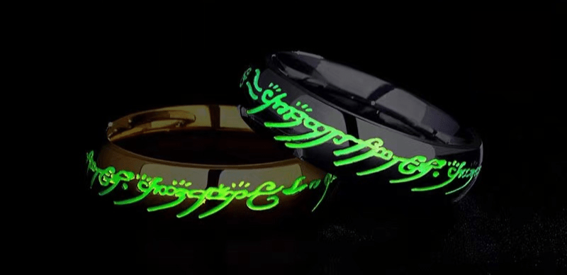 Lumen Radiant Rune Ring — Engraved Mantra & Glowing Rune Detail