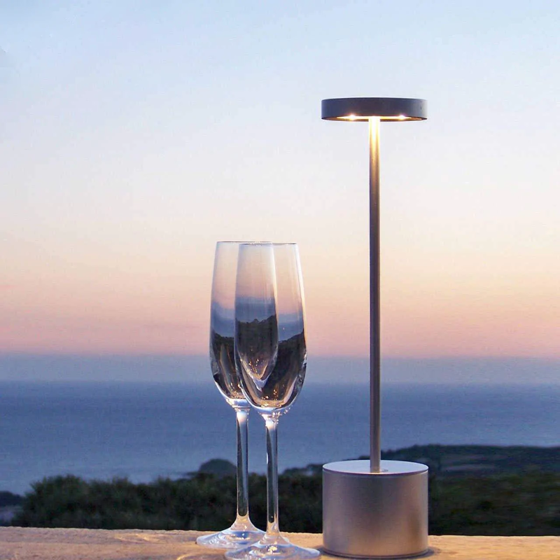 Bezprzewodowa, ładowalna lampa aluminiowa LED — z funkcją ściemniania, IP54