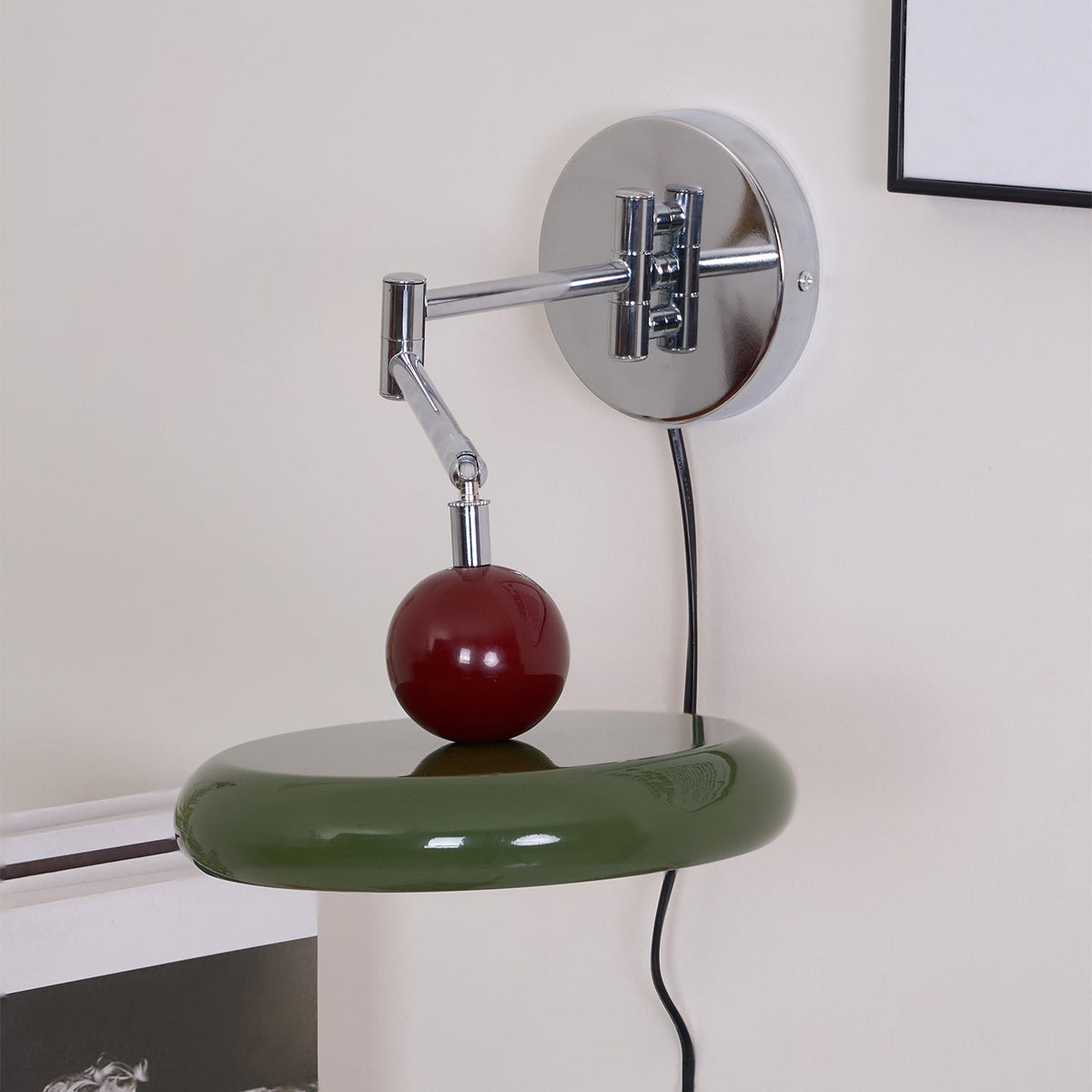 Pyöreä seinävalaisin pistokeliitännällä — integroitu LED, 3 värilämpötilaa