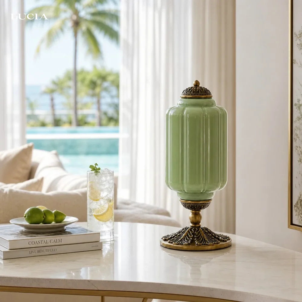 Retro Lamp — Cream-Colored Textured Glass, Brass/Black Frame