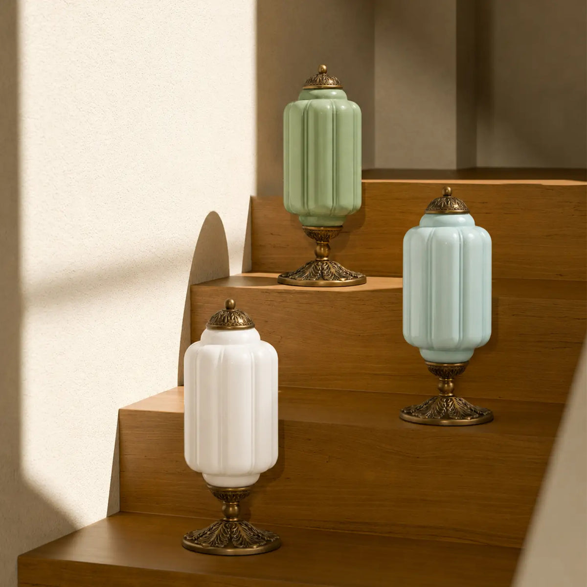 Retro Lamp — Cream-Colored Textured Glass, Brass/Black Frame