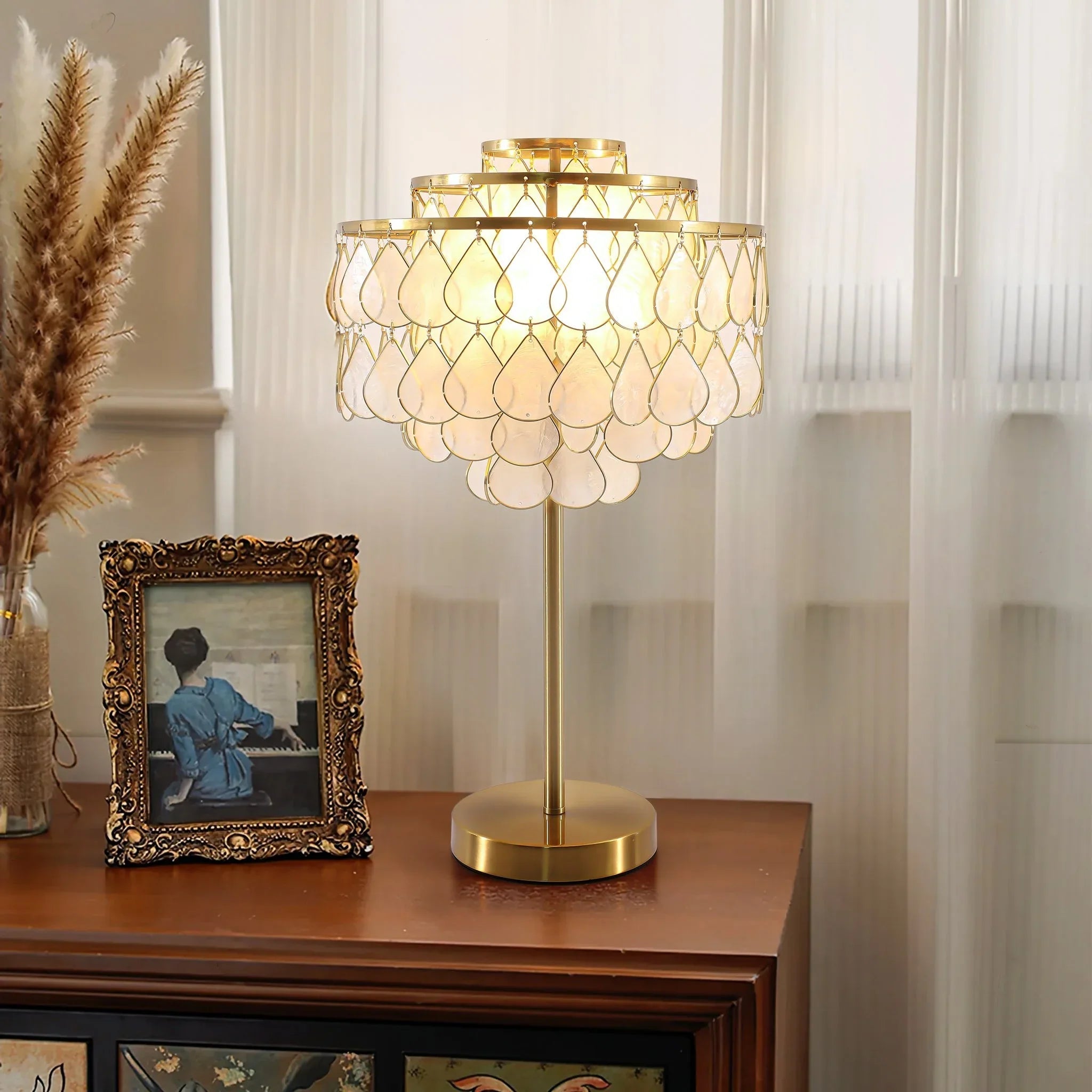Teardrops Capiz Table Lamp | wildoxy