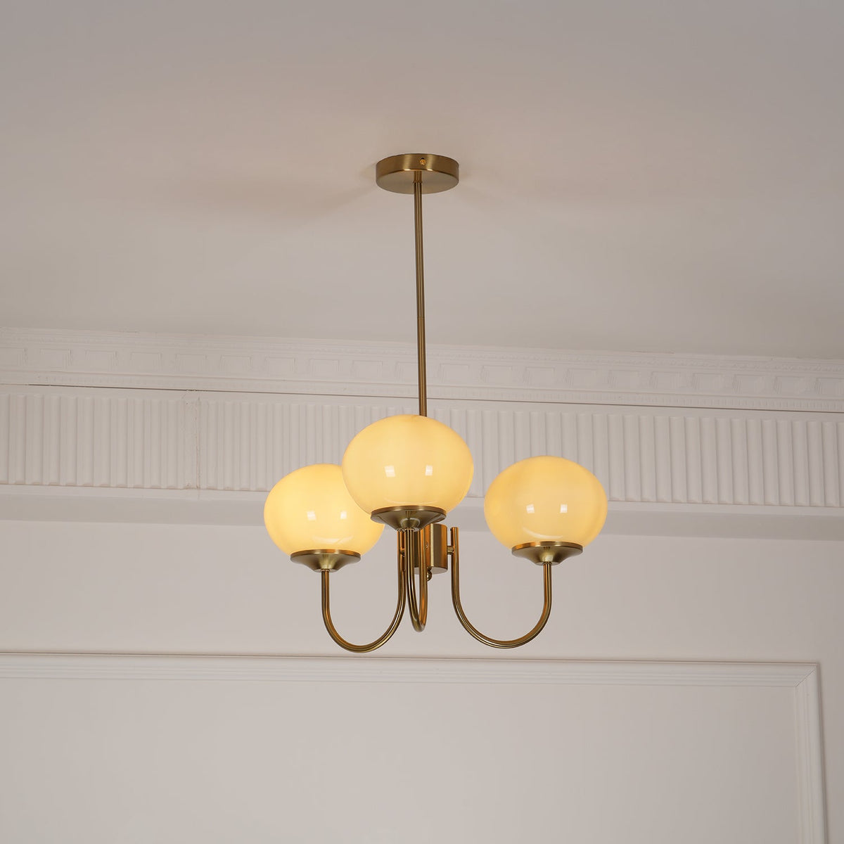 Glazen kroonluchter — 3/5 lampen, frame in goud/chroom