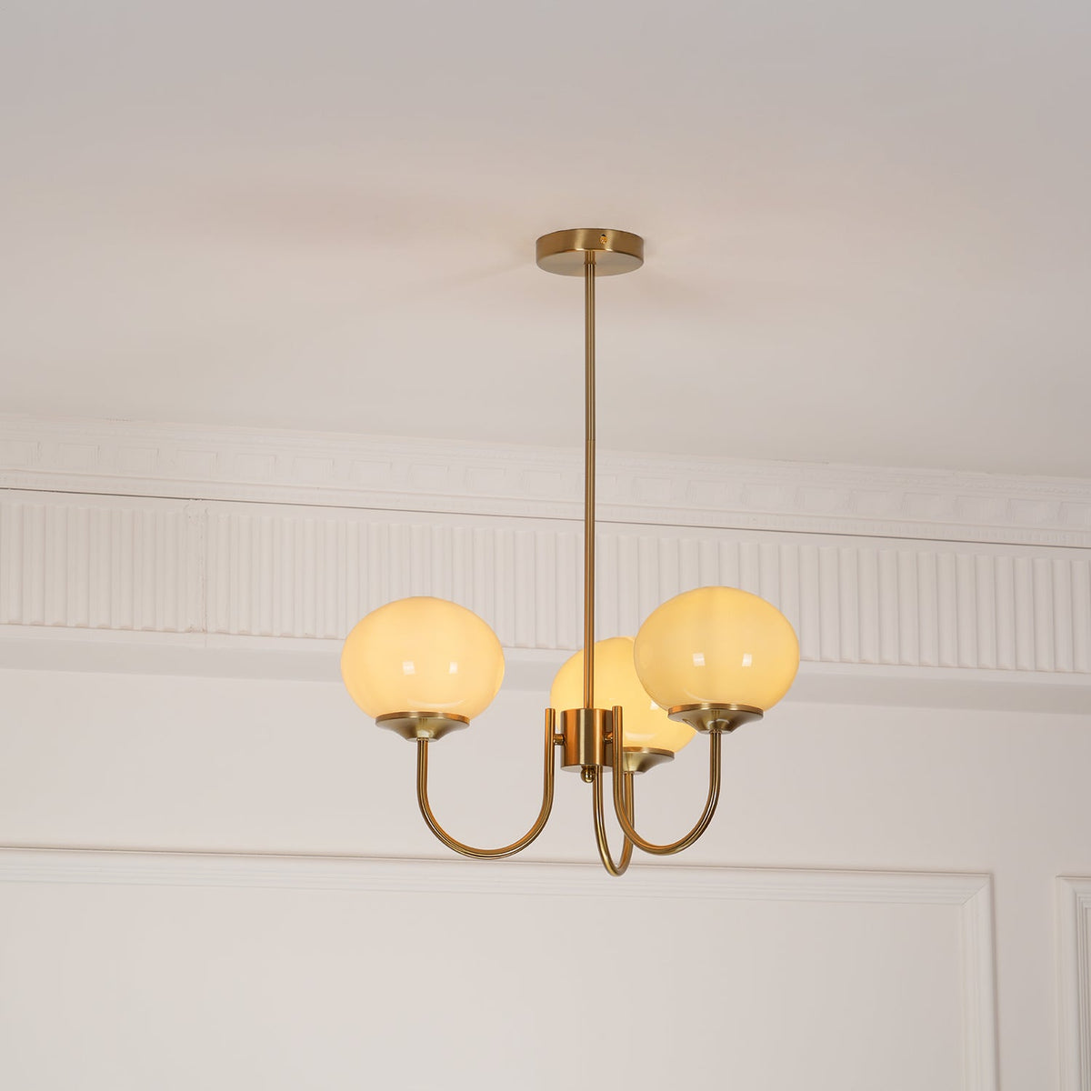 Glazen kroonluchter — 3/5 lampen, frame in goud/chroom