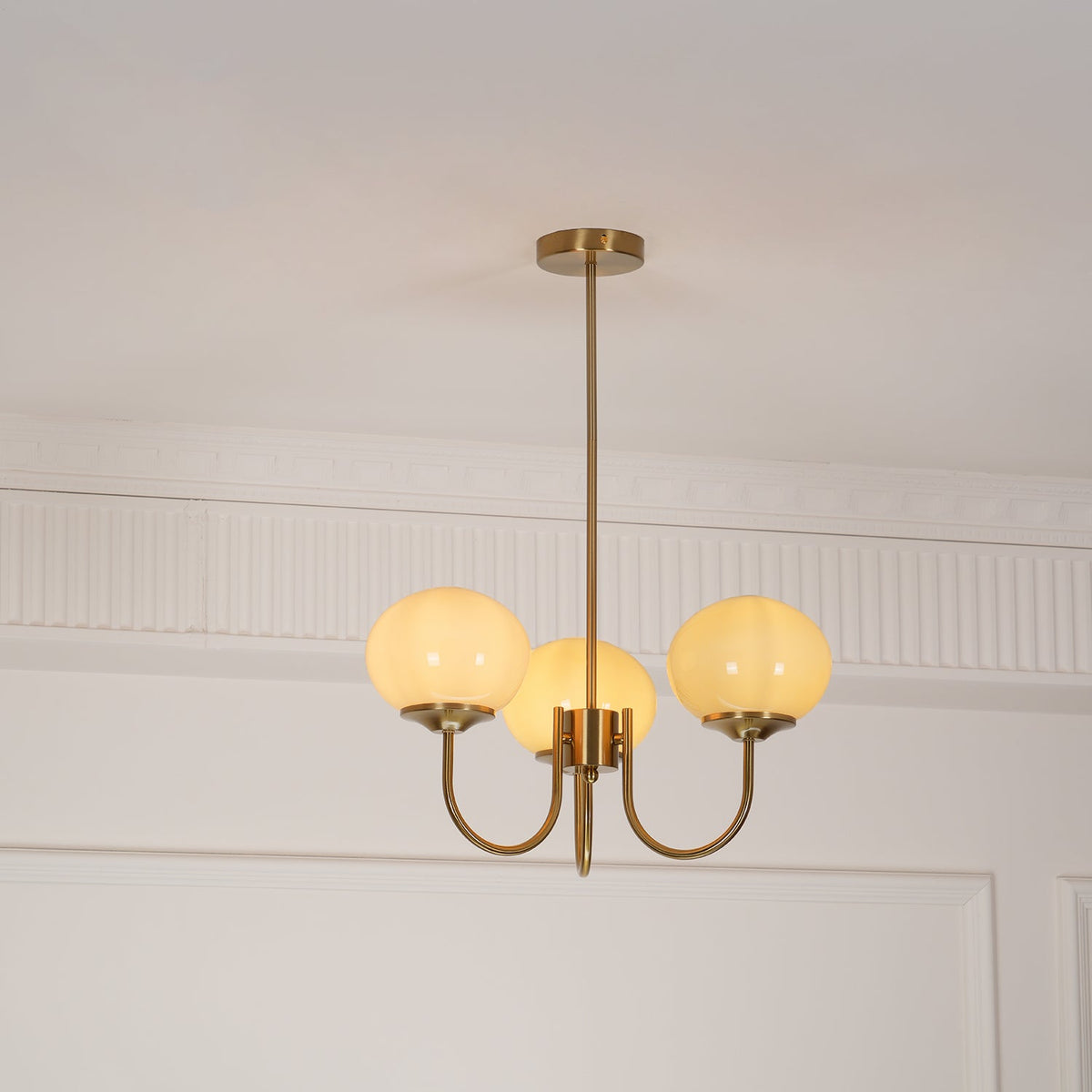 Glazen kroonluchter — 3/5 lampen, frame in goud/chroom