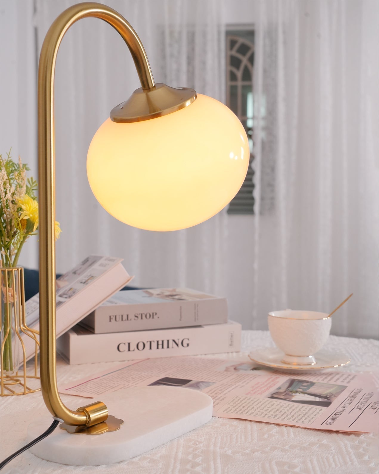 LumiPuff Marshmallow-Inspired Table Lamp — Soft Pink Glass Shades