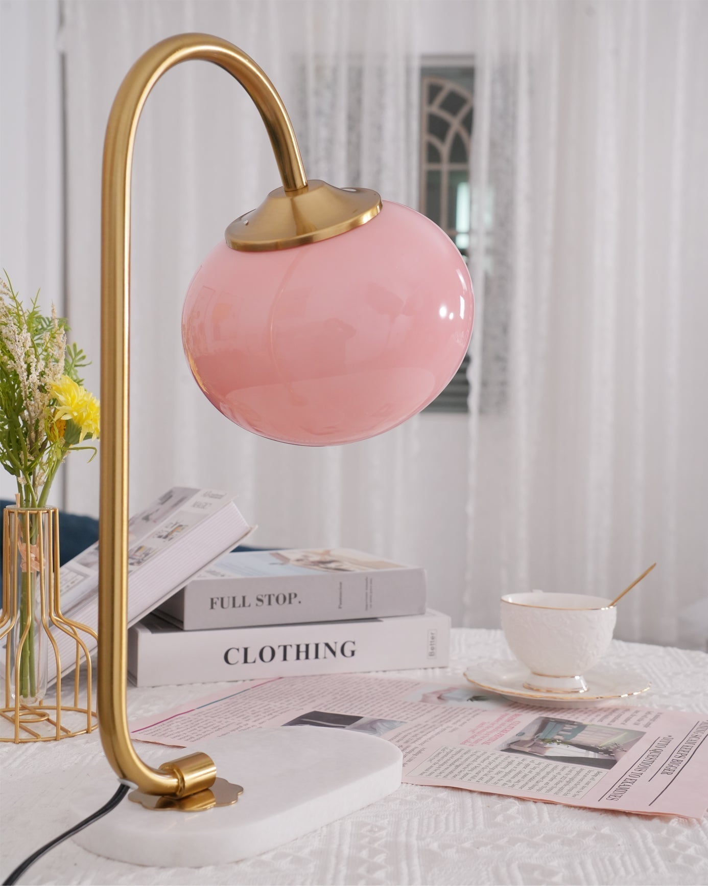 LumiPuff Marshmallow-Inspired Table Lamp — Soft Pink Glass Shades