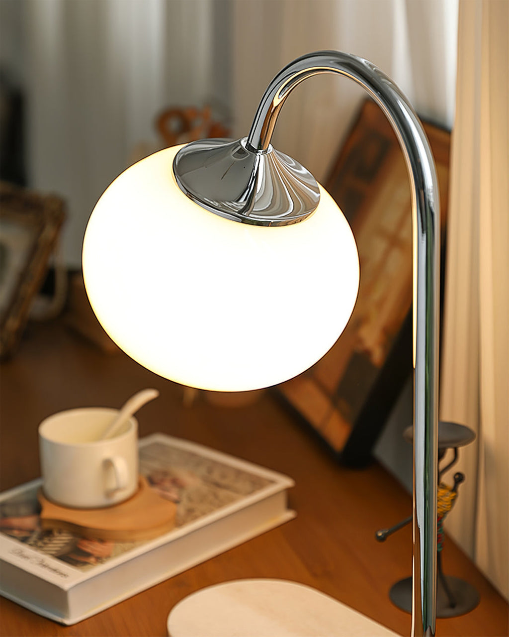 LumiPuff Marshmallow-Inspired Table Lamp — Soft Pink Glass Shades