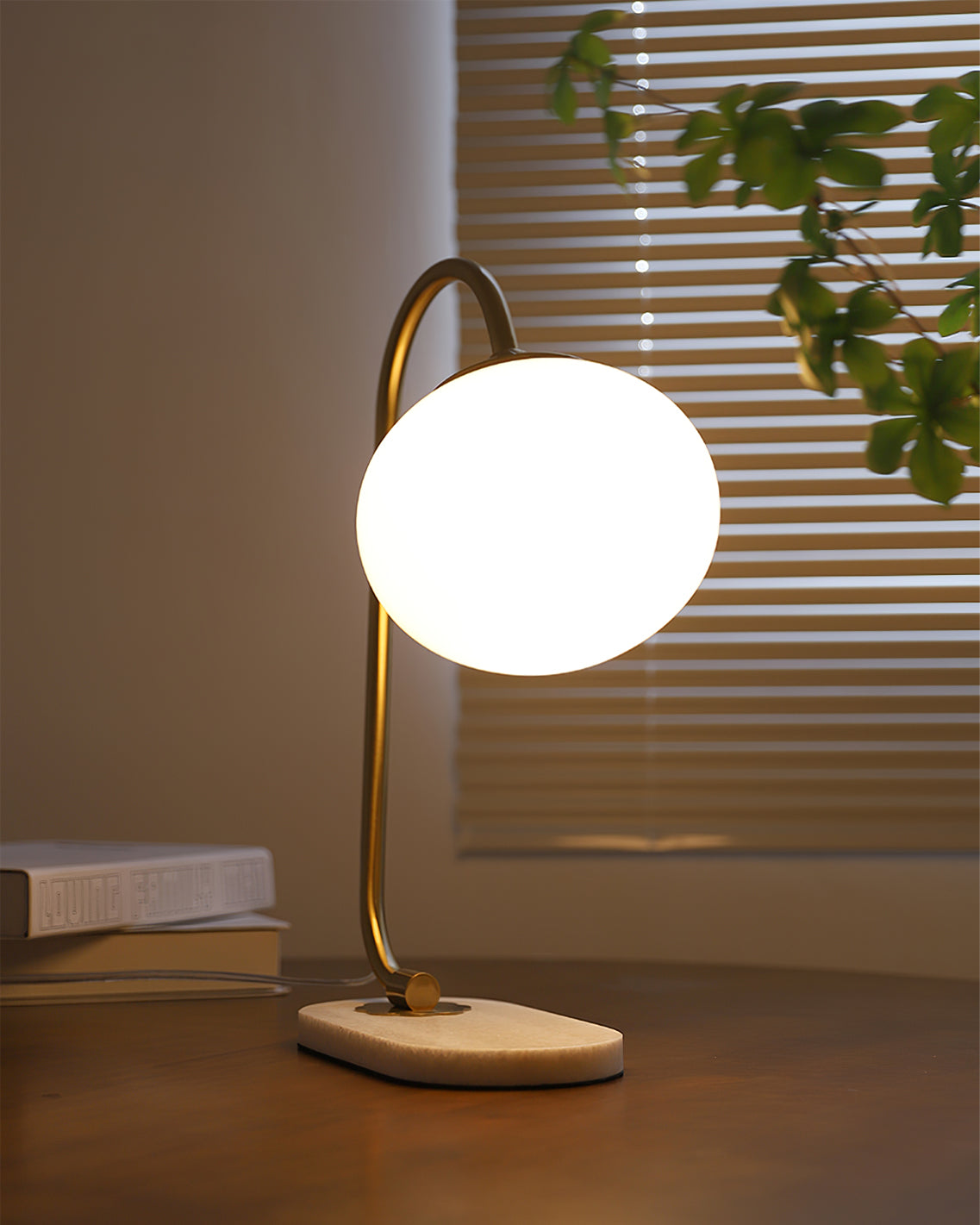LumiPuff Marshmallow-Inspired Table Lamp — Soft Pink Glass Shades