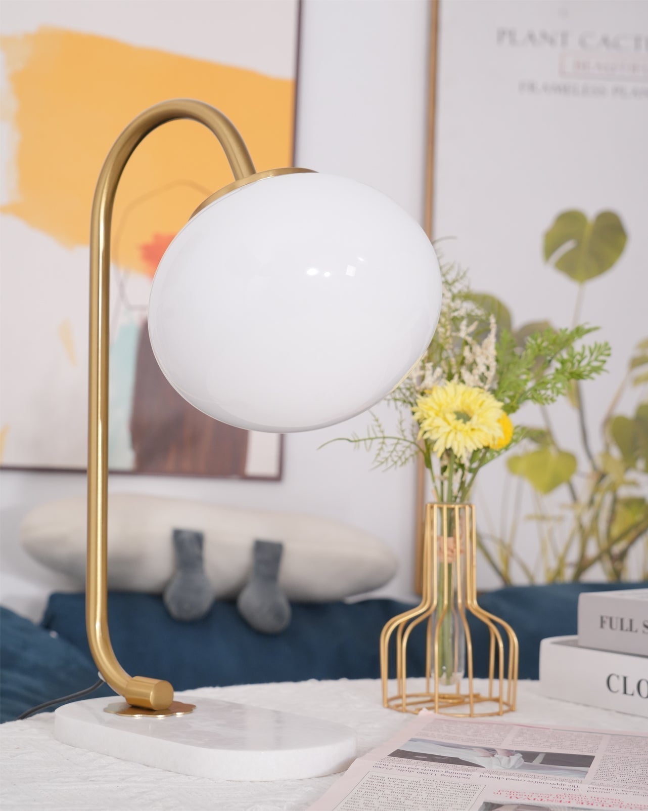 LumiPuff Marshmallow-Inspired Table Lamp — Soft Pink Glass Shades