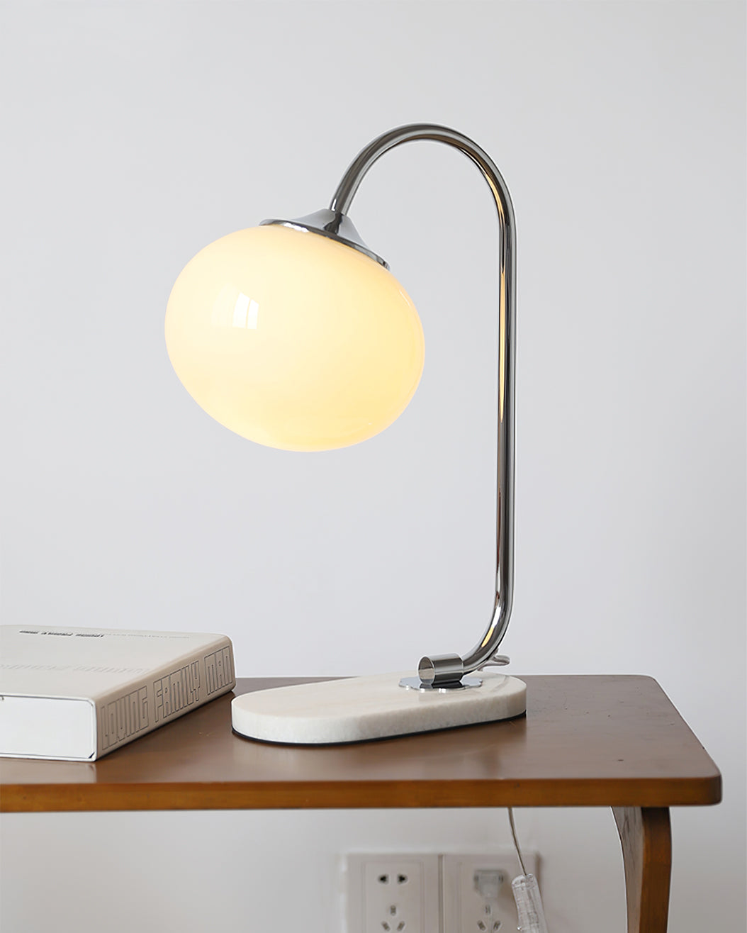 LumiPuff Marshmallow-Inspired Table Lamp — Soft Pink Glass Shades
