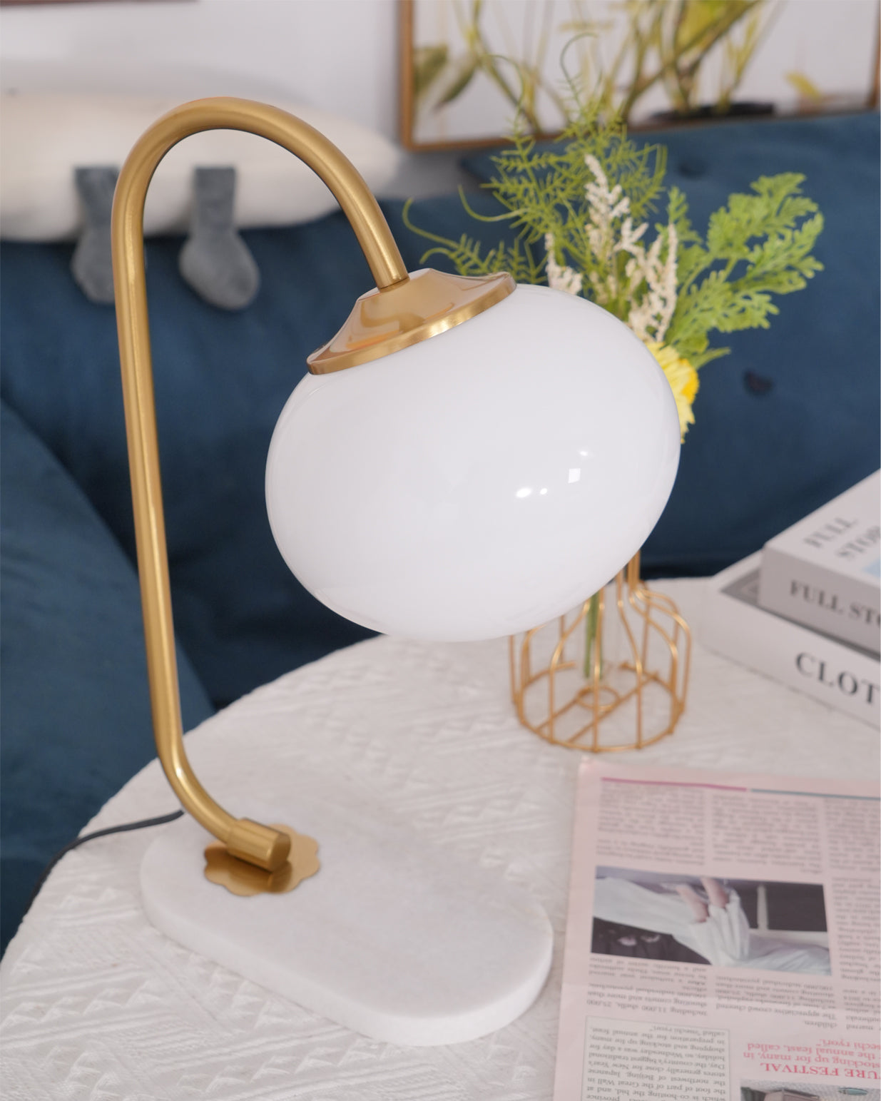 LumiPuff Marshmallow-Inspired Table Lamp — Soft Pink Glass Shades