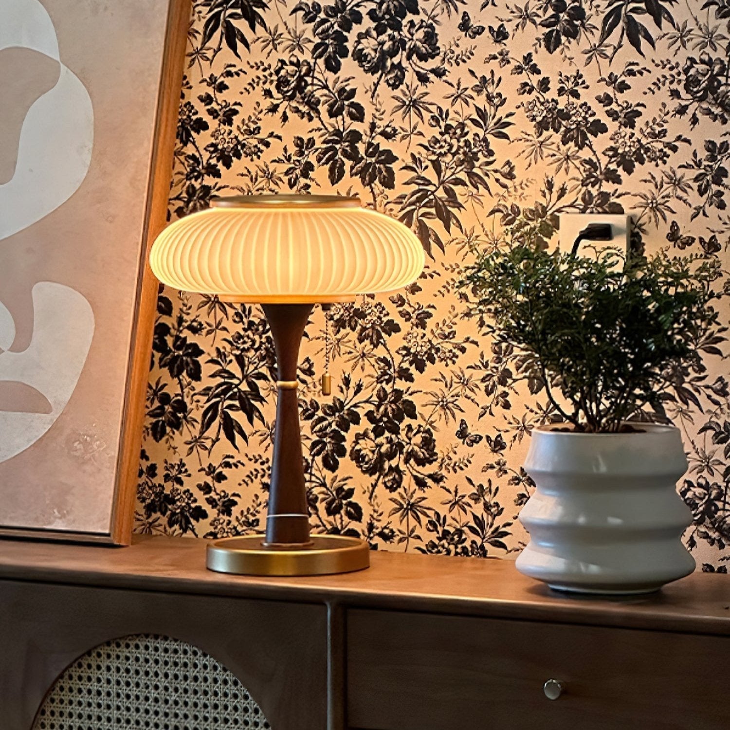 Verdora Matsutake Inspired Mushroom Table Lamp — Minimalist Organic Design