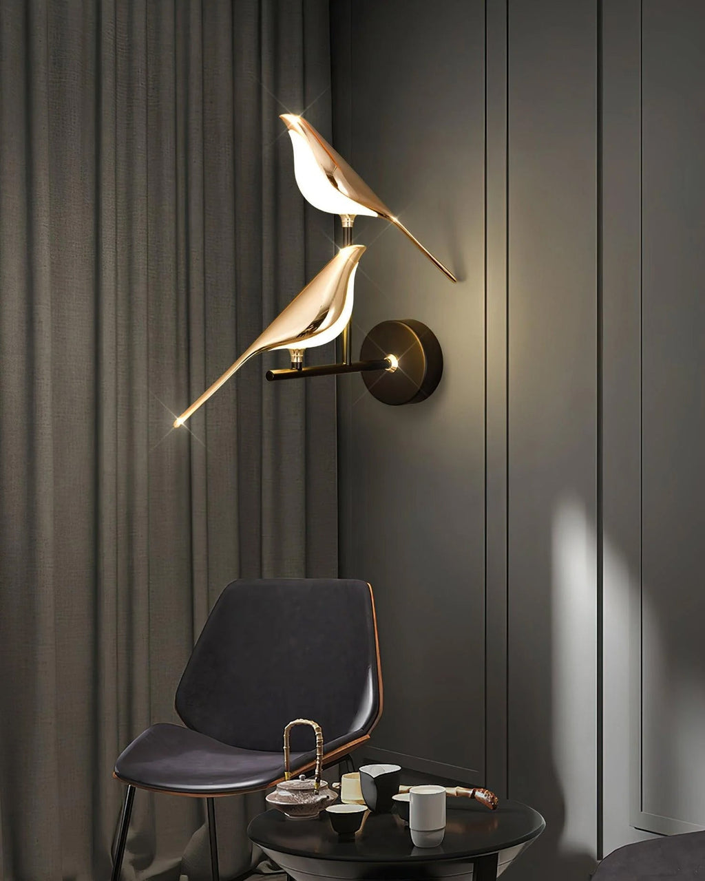Magnetic Bird Wall Lamp – Adjustable, Black/Rose Gold