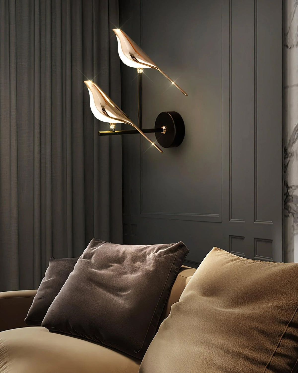 Magnetic Bird Wall Lamp – Adjustable, Black/Rose Gold