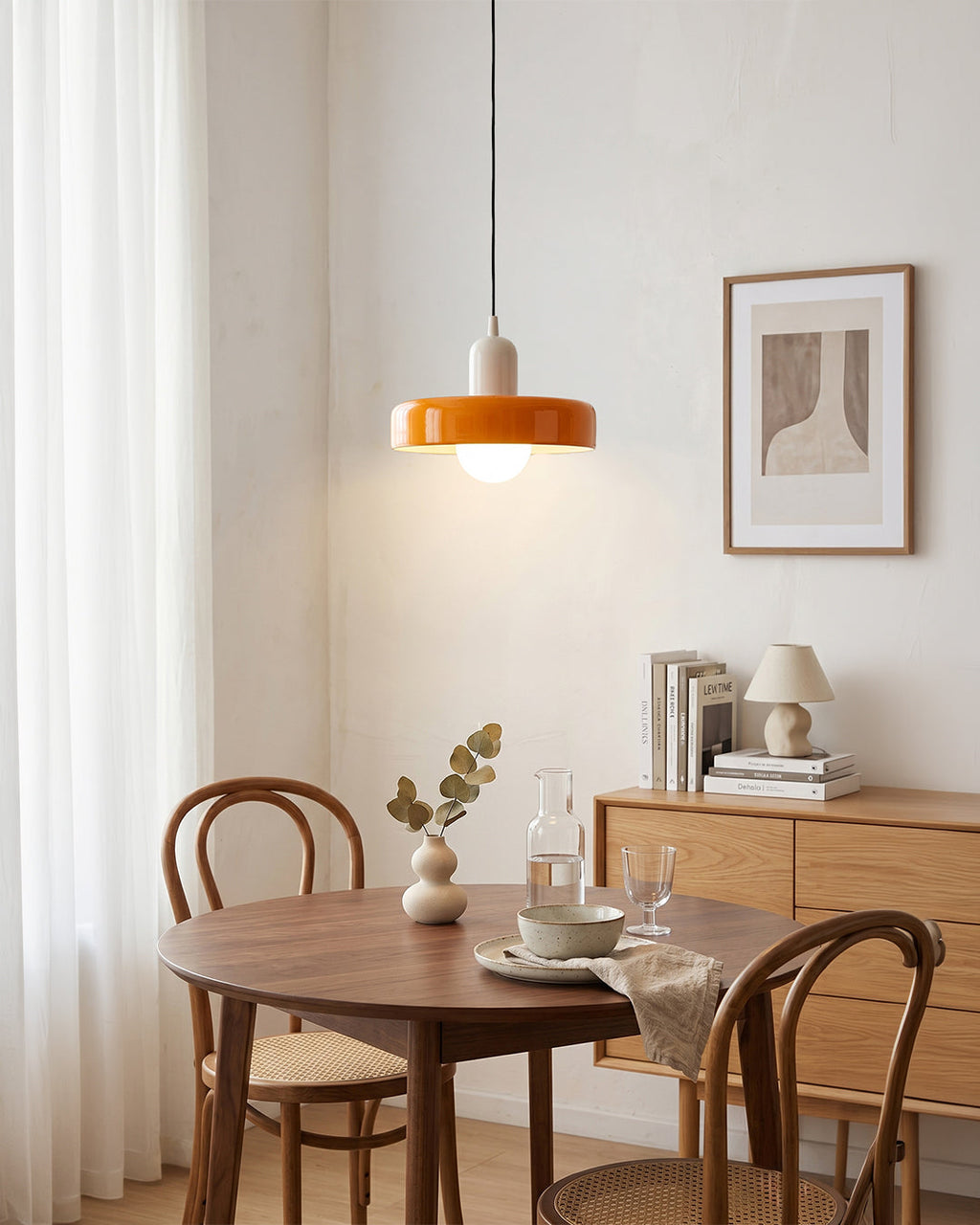 Skandinavisk pendellampa i glas, frostad skärm på 19–35 cm