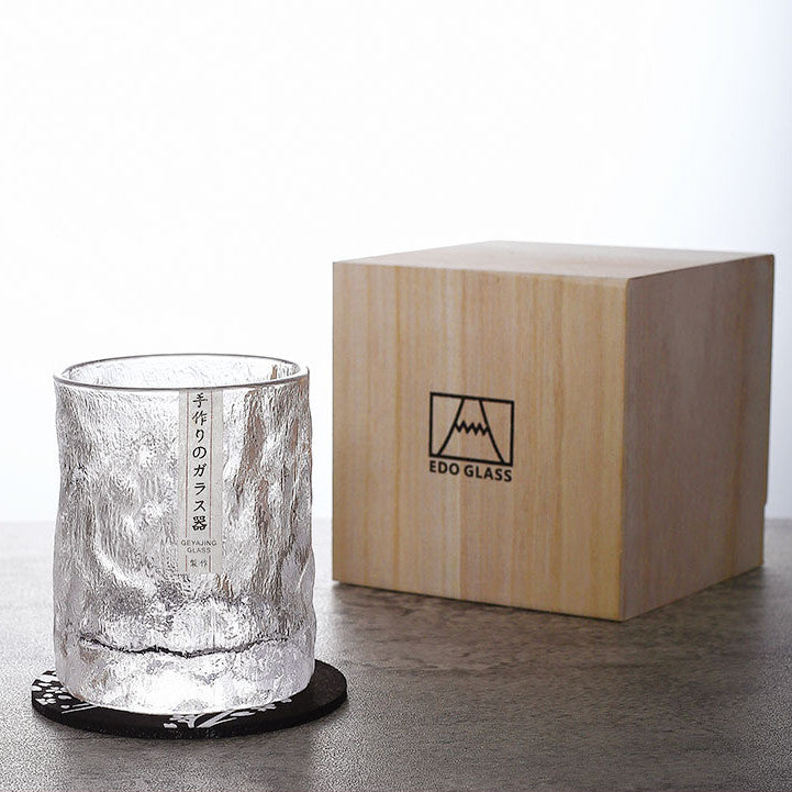 300 ml gennemsigtigt geometrisk whiskyglas + gaveæske og glasbrik