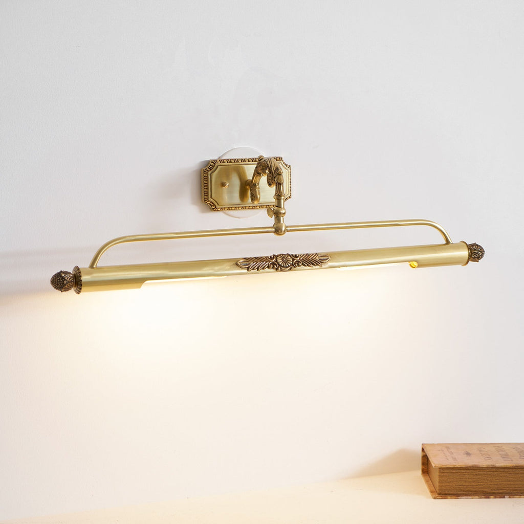 Lámpara de pared antigua de latón para cuadros — luz integrada