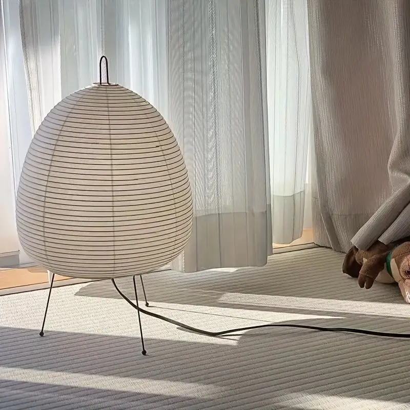 Minimalist Paper-Style Table Lamp — Slim Tripod Base, Curved Shade, Soft Glow