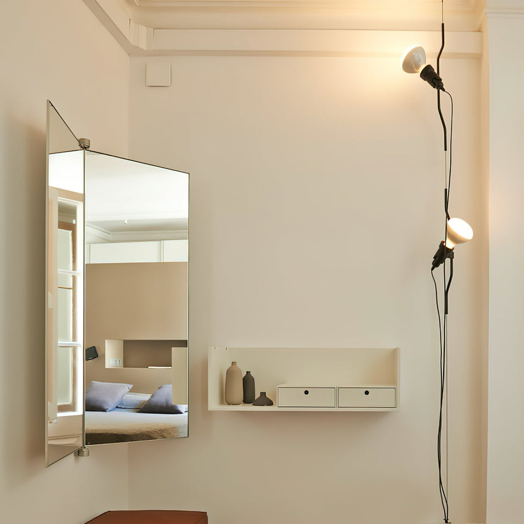Nastavitelná závěsná lampa — kovové trubkové stínidlo, černá/bílá/červená