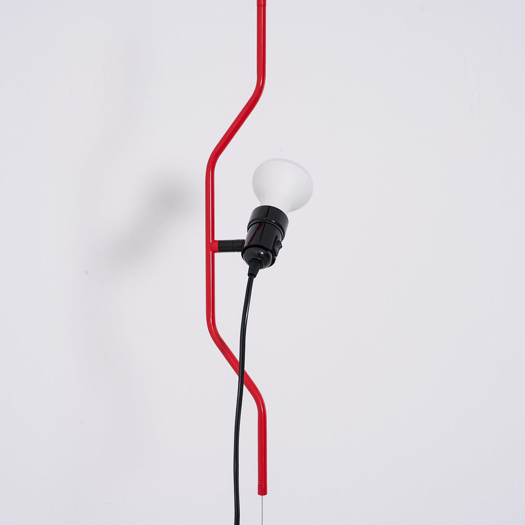 Nastavitelná závěsná lampa — kovové trubkové stínidlo, černá/bílá/červená
