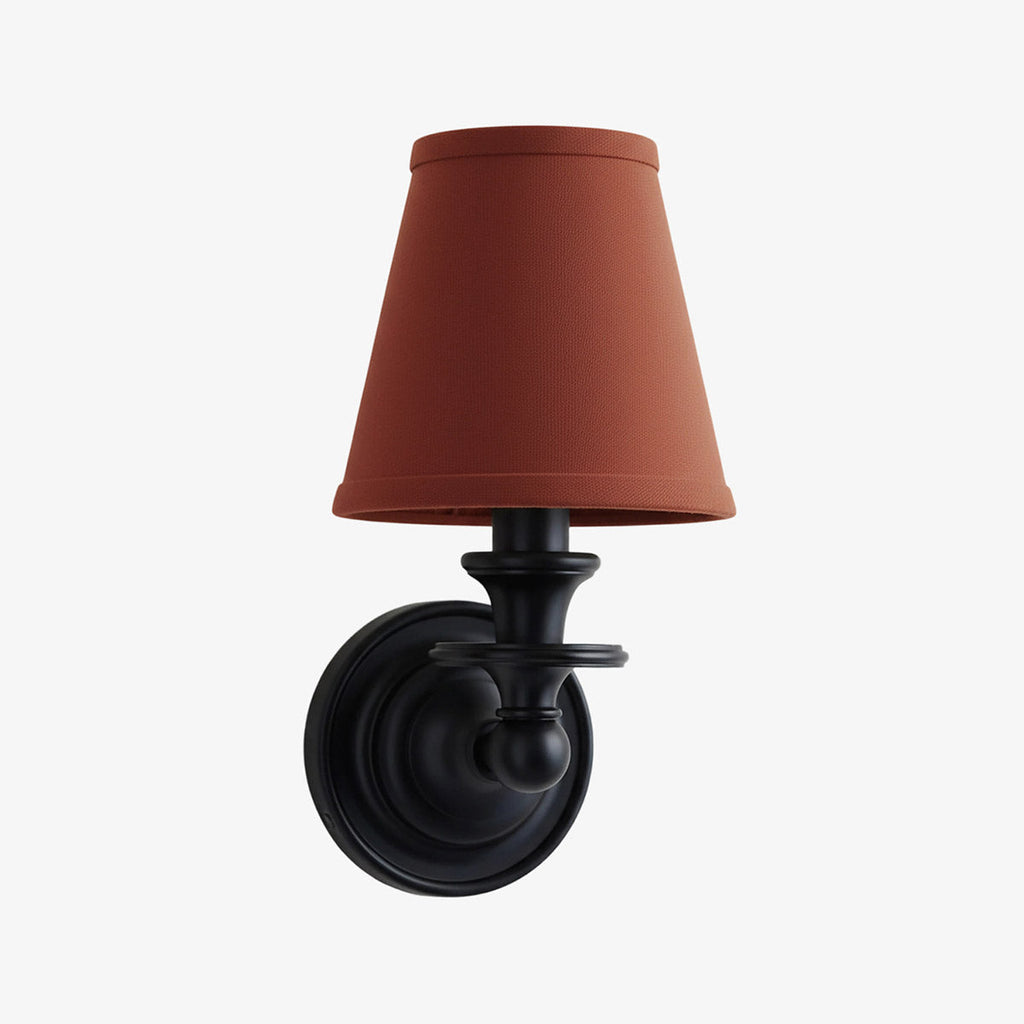Vägglampa i smidesjärn — tygskärm, svanhalsarm