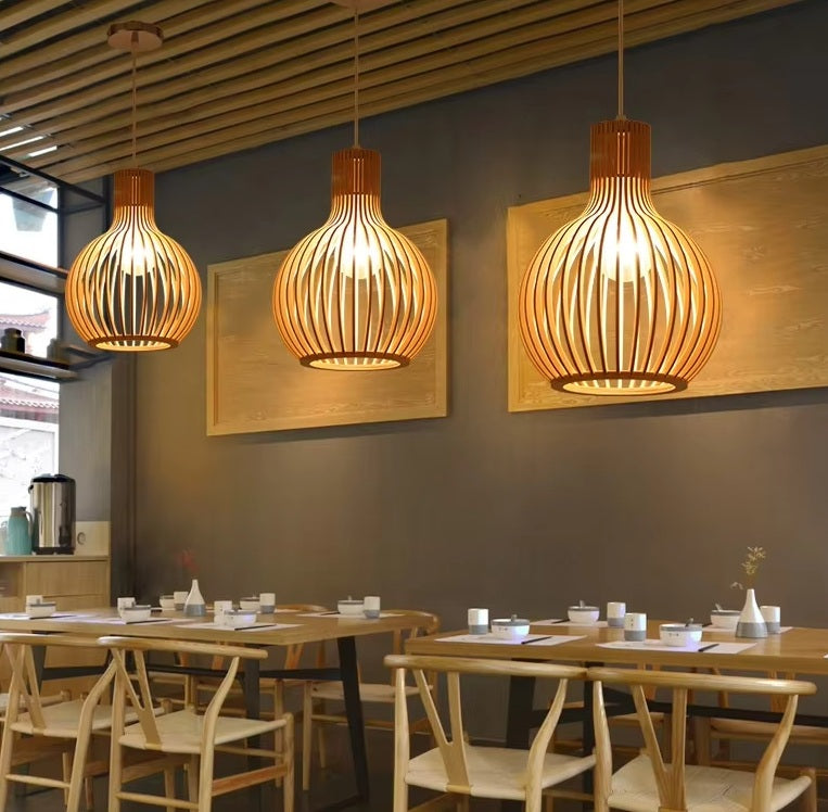 Lampă suspendată din lemn organic Natura Orb 35–45 cm