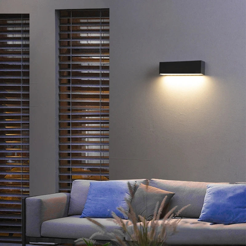 Luminara Garden Wall Lamp — Elegant, Weatherproof Outdoor Lighting