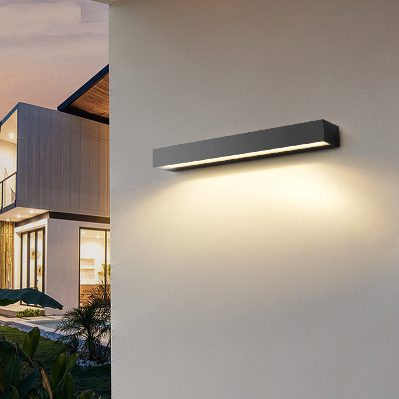Luminara Garden Wall Lamp — Elegant, Weatherproof Outdoor Lighting