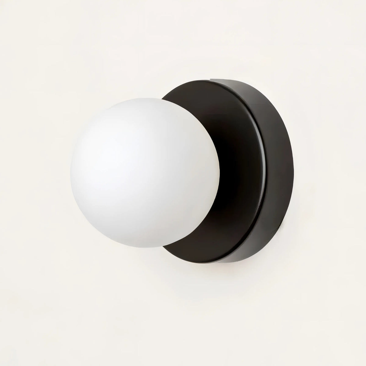 Scandinavische G9-wandlamp — minimalistische glazen kap