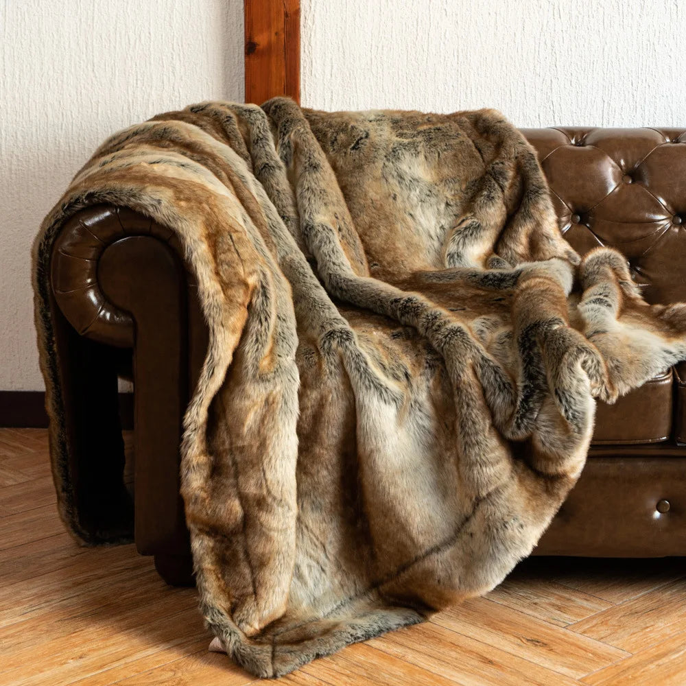Pătură decorativă din blană artificială — moale, călduroasă, pentru decorul casei