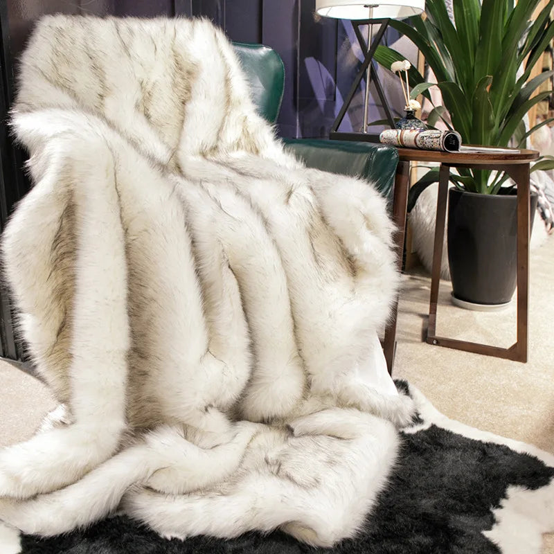Pătură decorativă din blană artificială — moale, călduroasă, pentru decorul casei