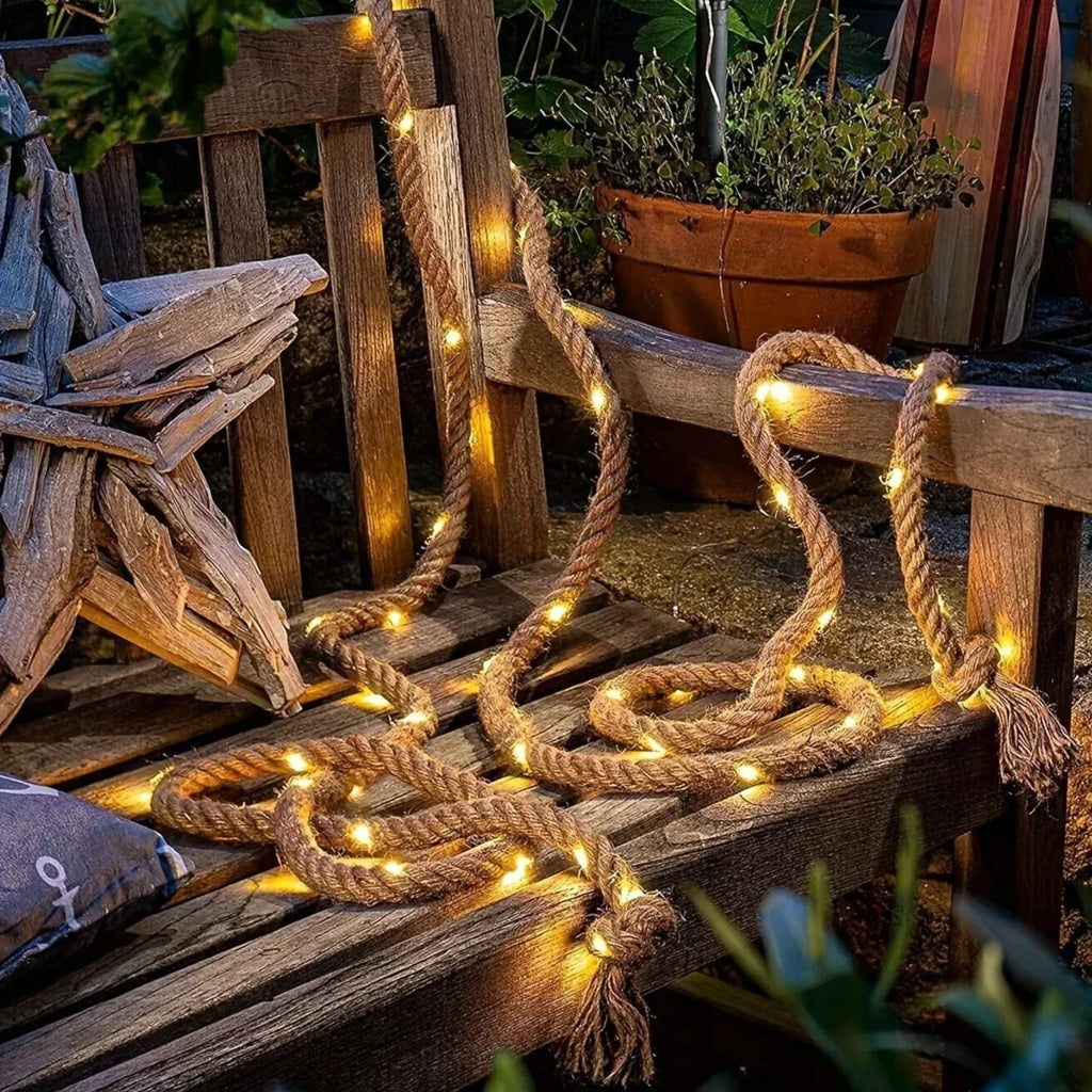 Solar-Lichterkette aus Hanfseil — 5 Meter, warmes LED-Licht