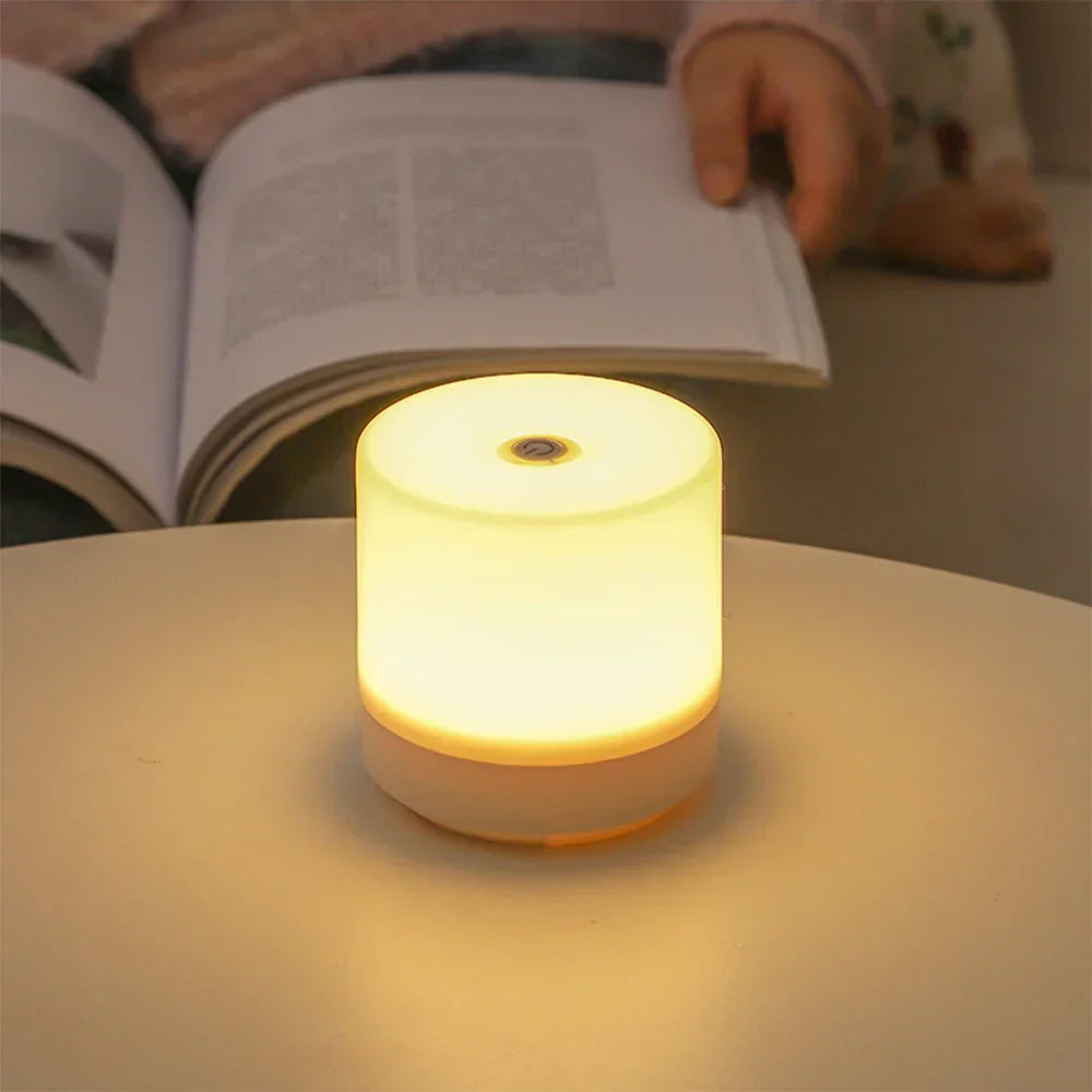8.5cm LED-touchlampa med USB — dimbar vit ABS
